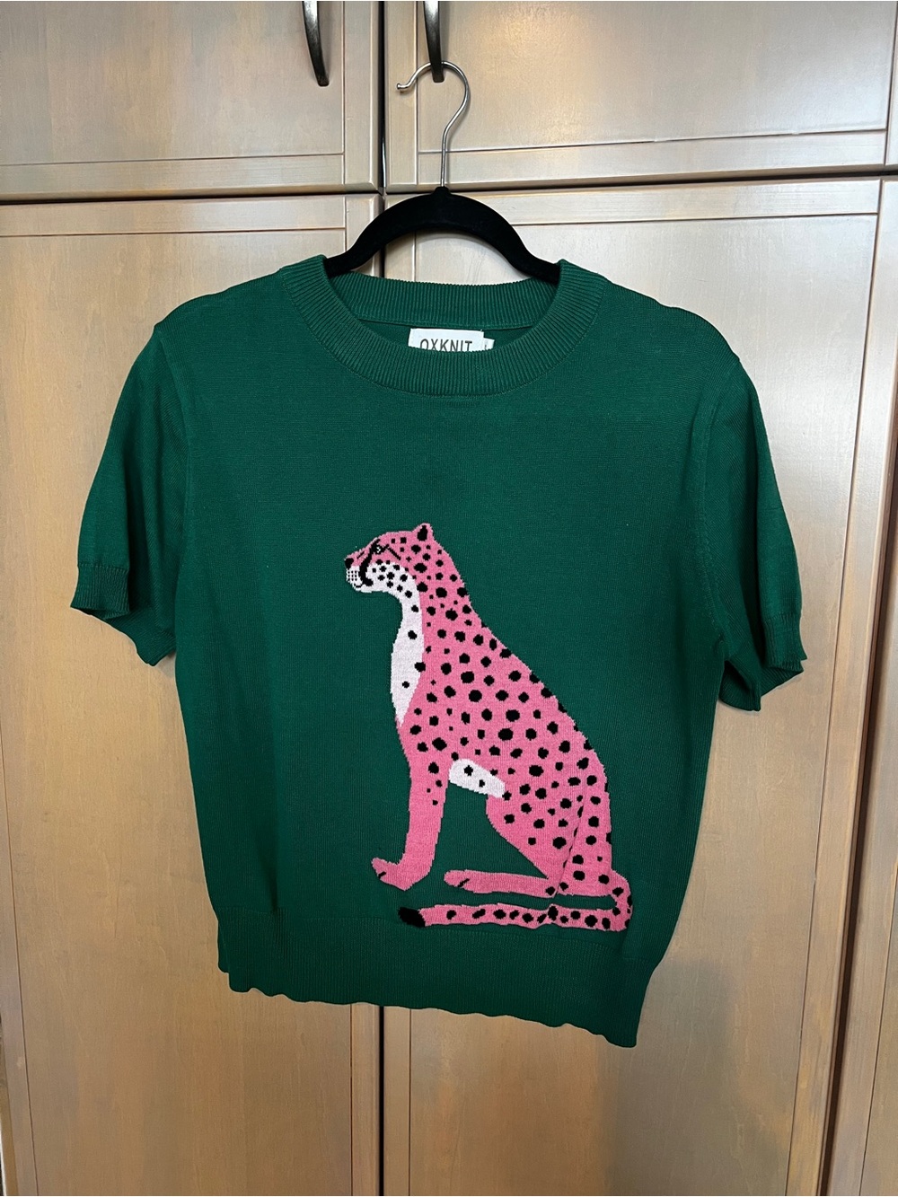 Green Short-Sleeve Sweater with Pink Leopard